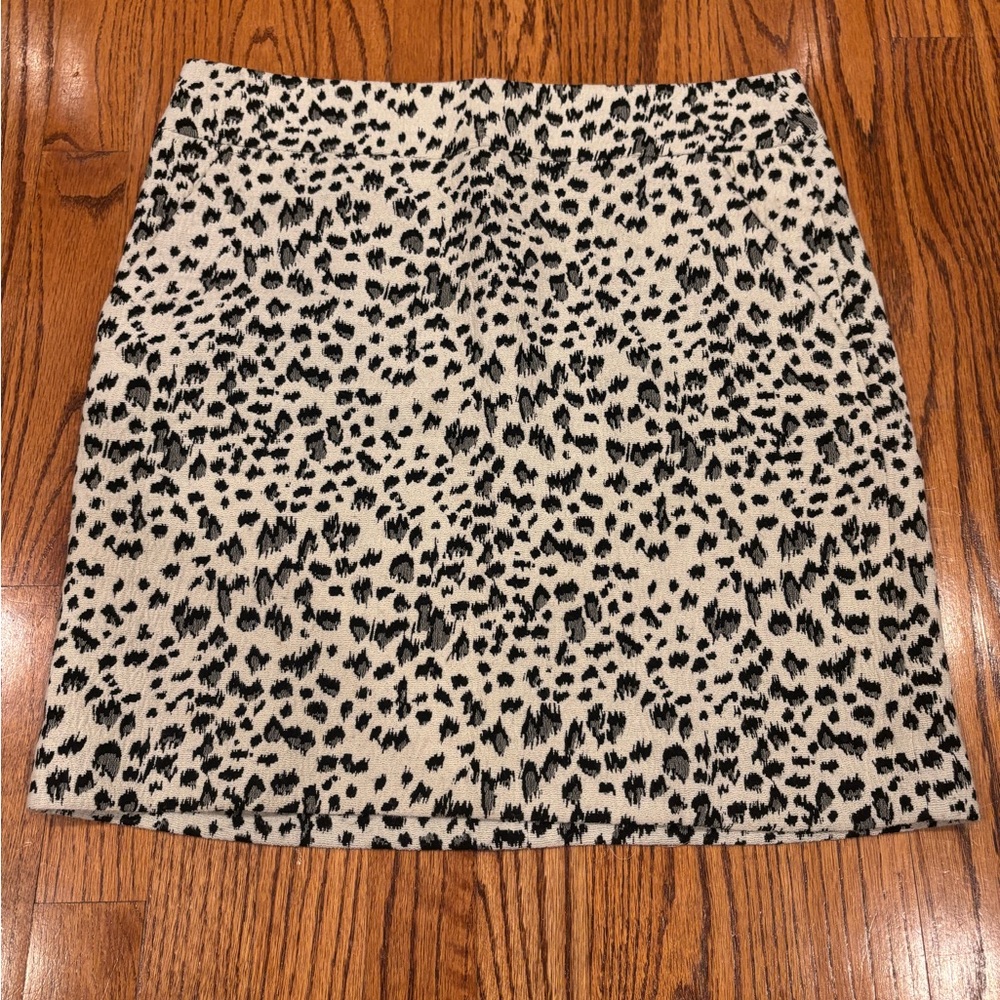 LOFT Leopard skirt